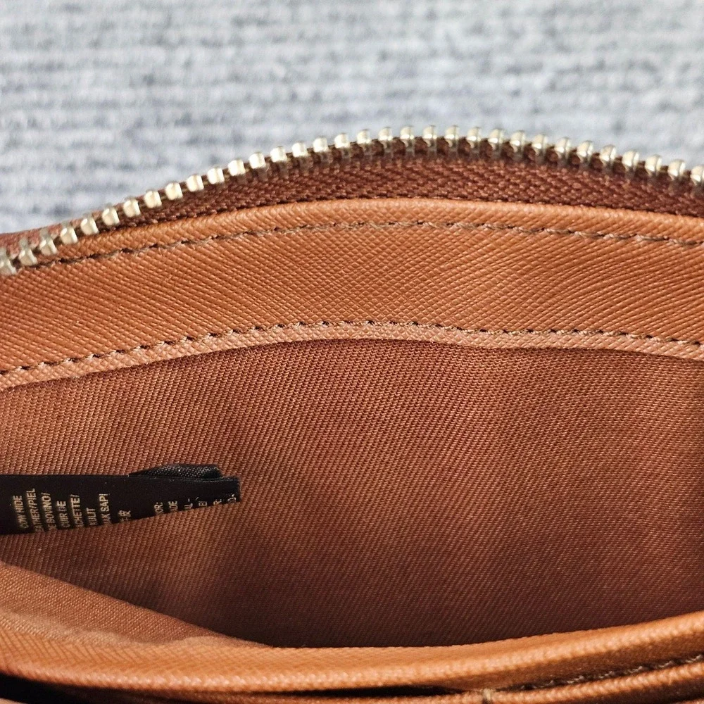 Fossil Wallet Womens Brown Leather Zip Around Accordion Credit Card Organizer
